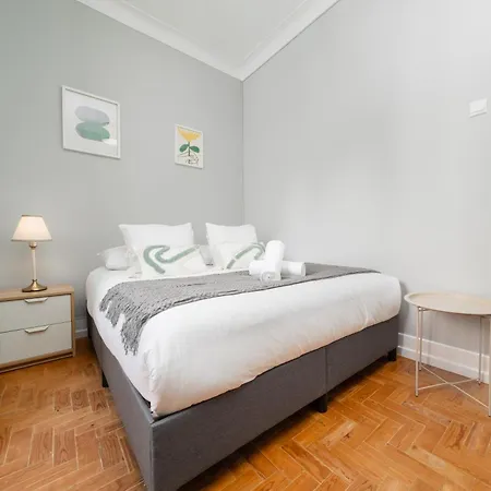 Vendégház Entrecampos 3 L Comfort Stay, Fast Wifi, Steps To Metro, Near Campo Grande Park
